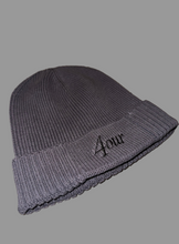 Load image into Gallery viewer, Grey smart wooly hat
