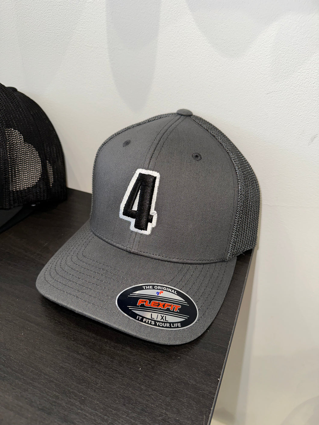 Grey original flexfit cap with black & white logo